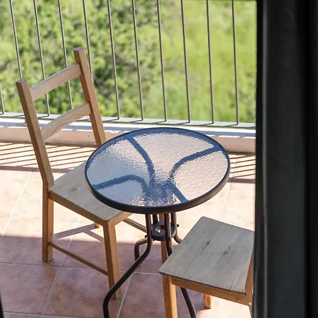 Elia Mini E1 Apartamento Larissa